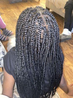 Box braids ( Mira beauty hairs )