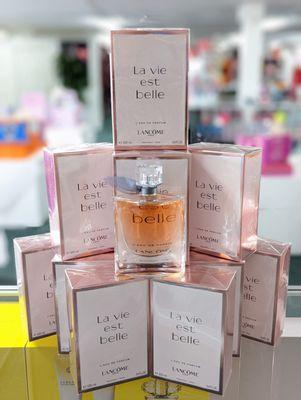 La Vie est Belle- by Lancôme