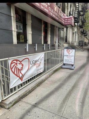 The front of LionHeart/Rapal Therapy. Just a few steps below you can enter the world of health, fitness and rejuvenation.