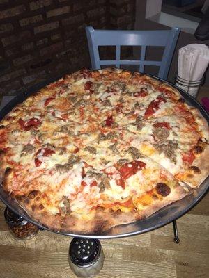 Sausage pepper garlic pizza