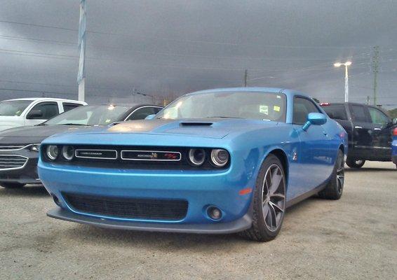 2015 Dodge Challenger R/T SCAT PACK w/RARE, RARE, RARE B5 Blue Color Scheme!