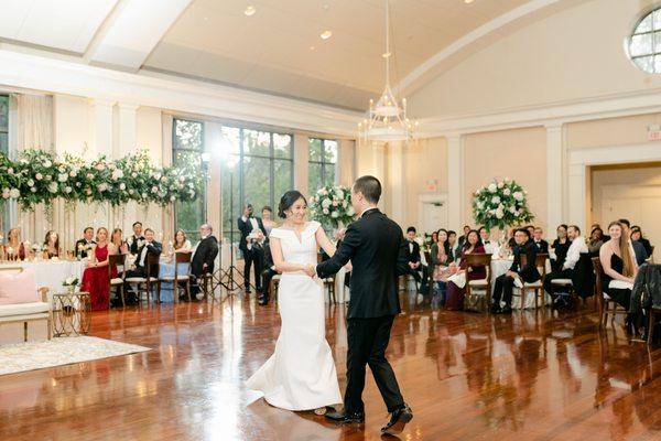 Wedding Reception Photos by Leigh Wolfe Photography. Grand Overlook Ballroom, Atlanta History Center. Atlanta, Georgia.