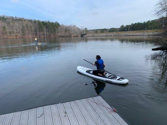 SUP therapy combines  mindfulness, self-awareness, and the natural world to help people struggling with
disconnection, anxiety, and more.