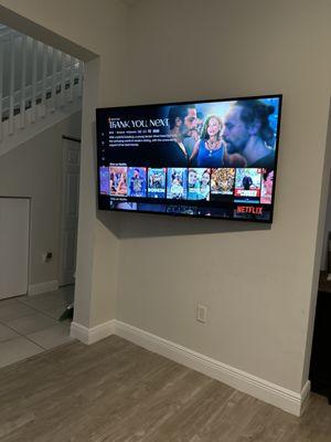 55" LG TV with hidden wires