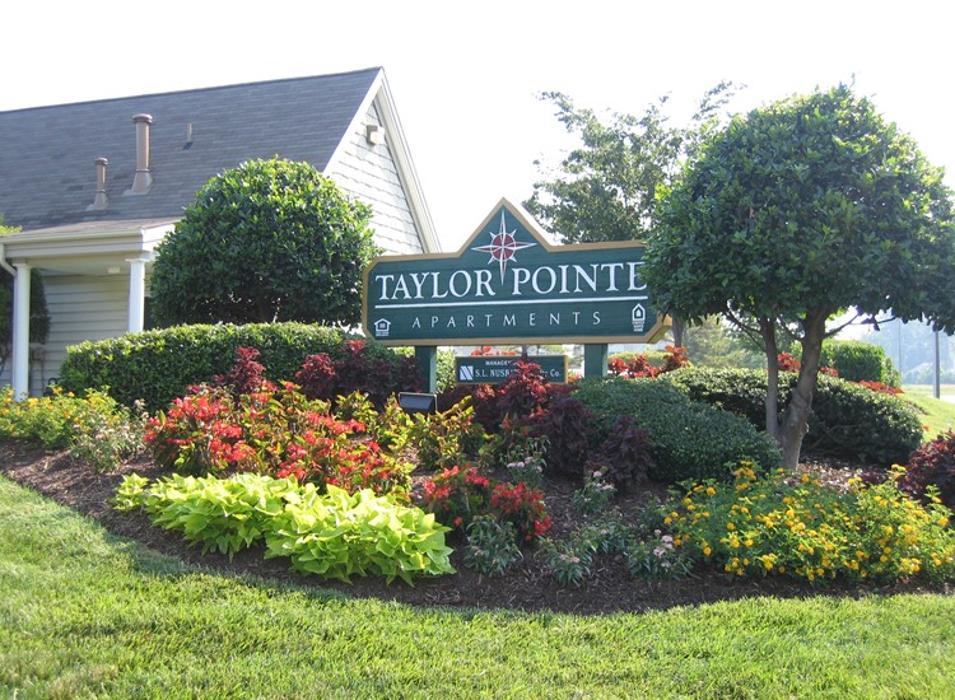 Taylor Pointe Apartments