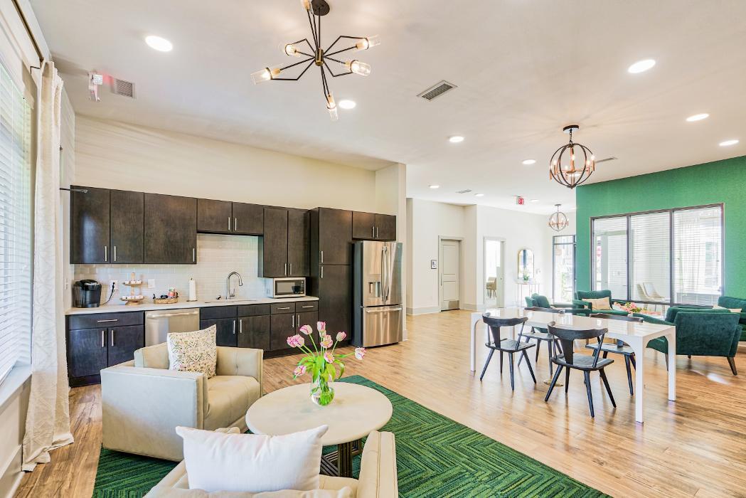 Evoke Living at Sugar Creek Apartments