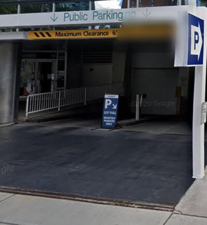 Parking Indigo Toronto - 160 Bloor St E