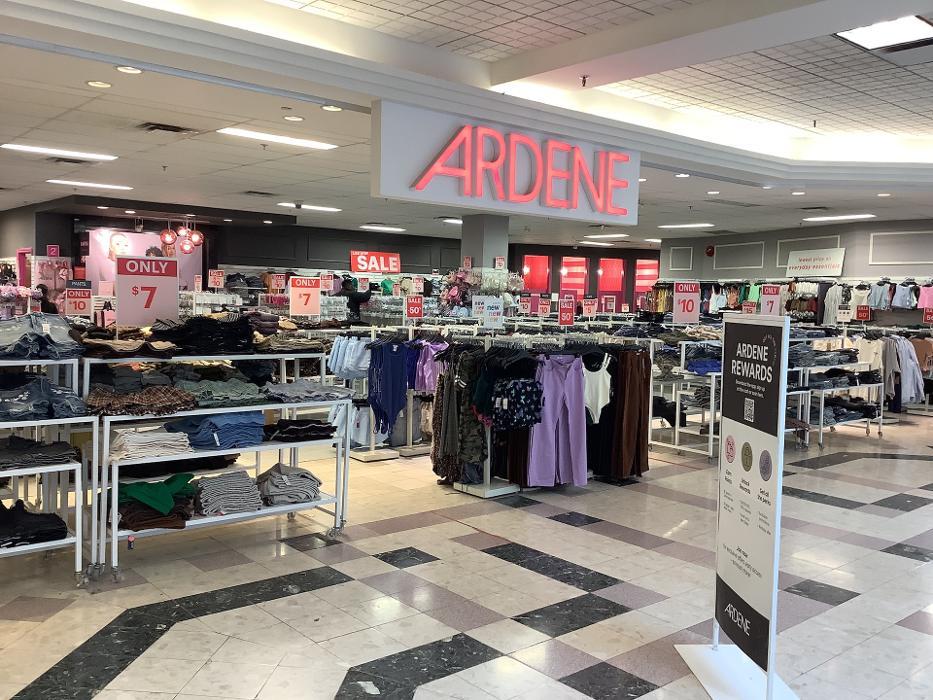 Ardene Liquidation Store