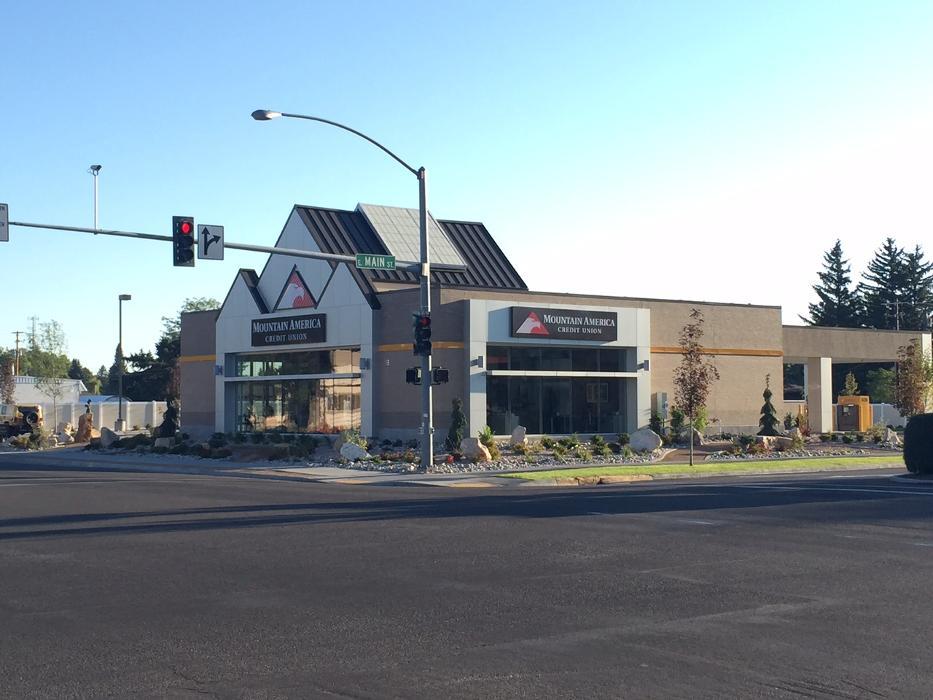 Mountain America Credit Union - Rexburg: 2nd East Branch