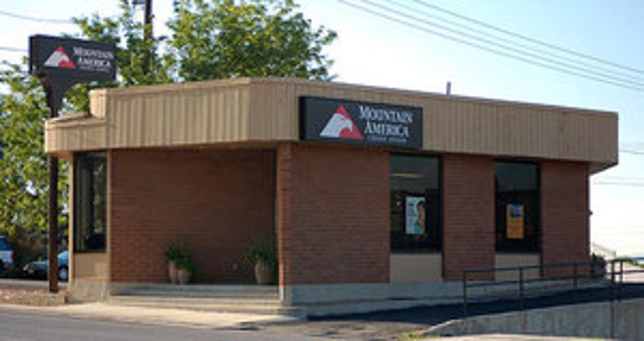 Mountain America Credit Union (Inside Lin's Market) - Price: Price River Drive