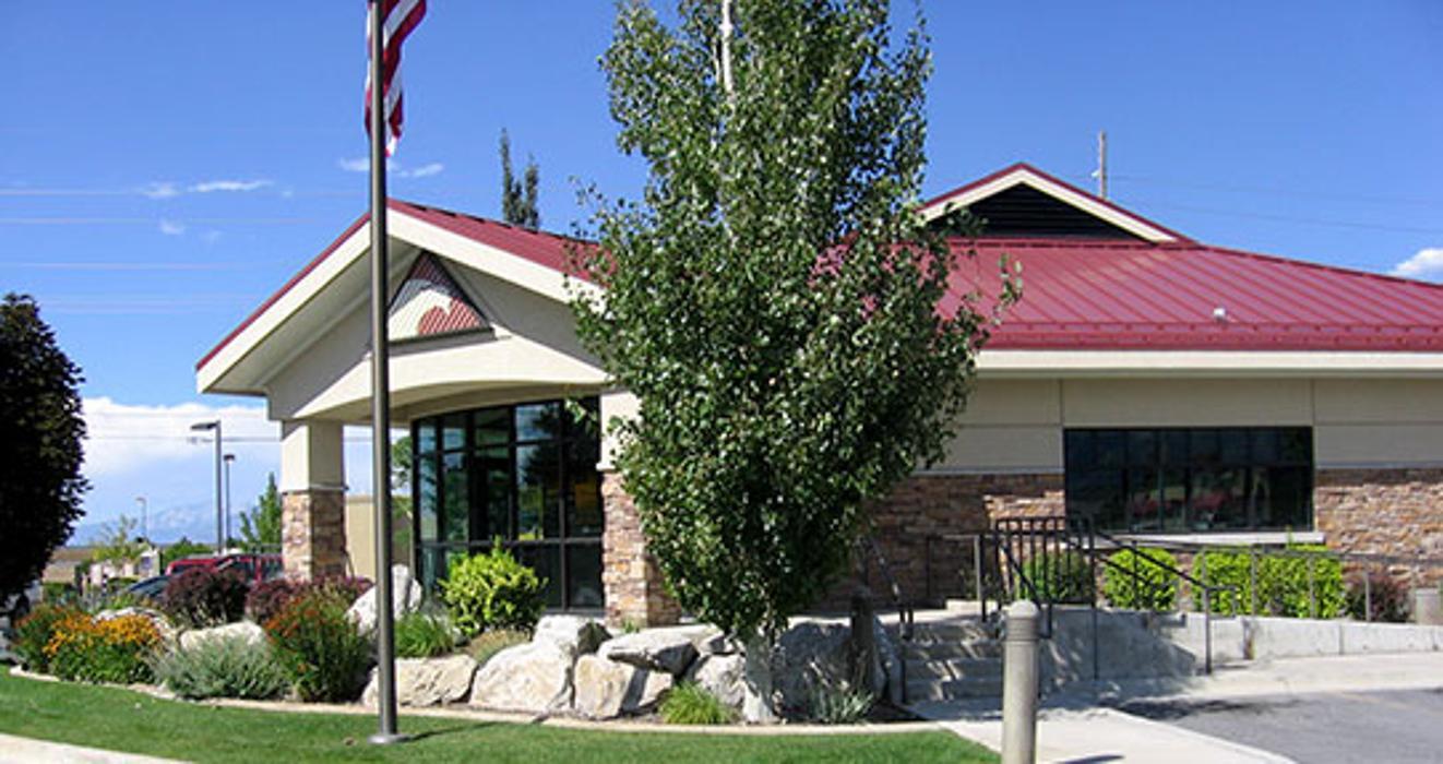 Mountain America Credit Union - Spanish Fork: Canyon Creek Parkway Branch