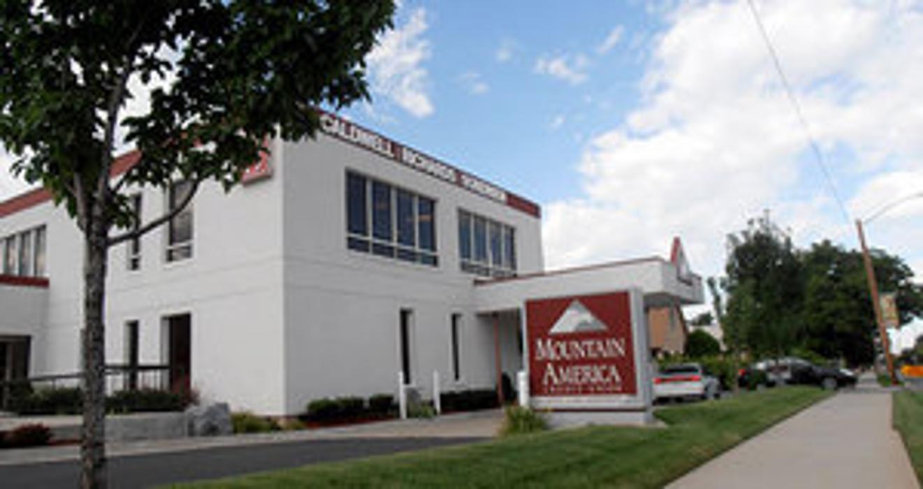 Mountain America Credit Union - Salt Lake: 2100 South Branch