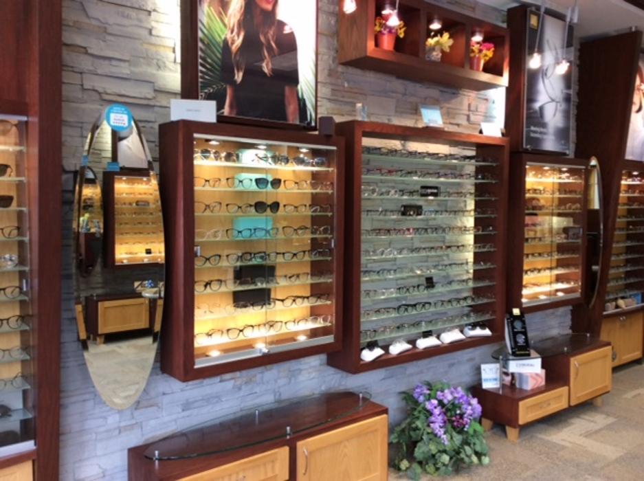 IRIS Optometrists and Opticians