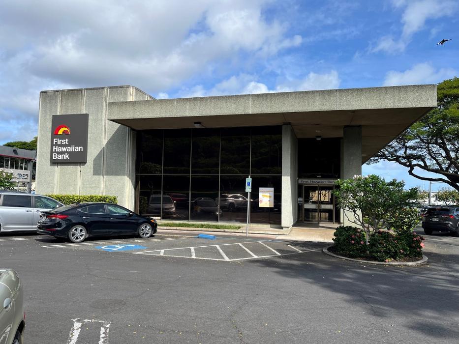 First Hawaiian Bank Moanalua Branch