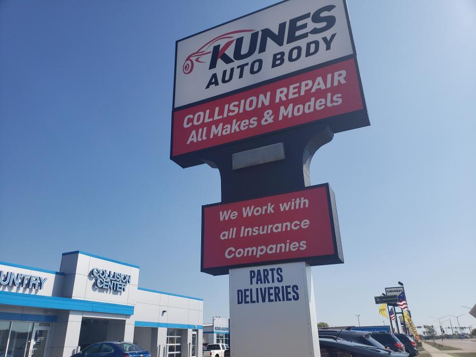 Kunes Auto Body of Delavan