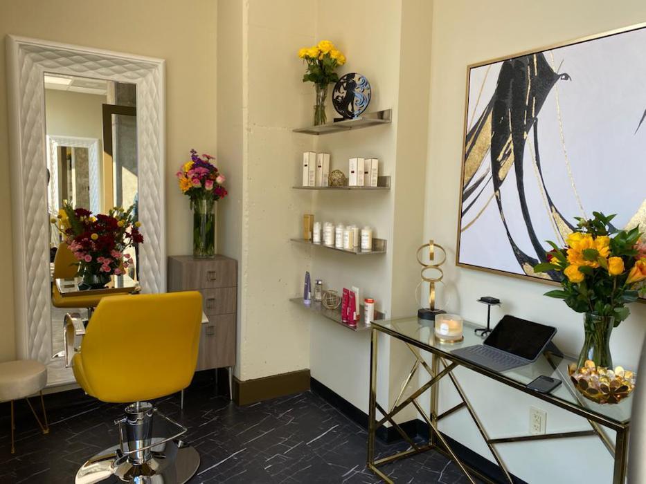 ZIZI Salon