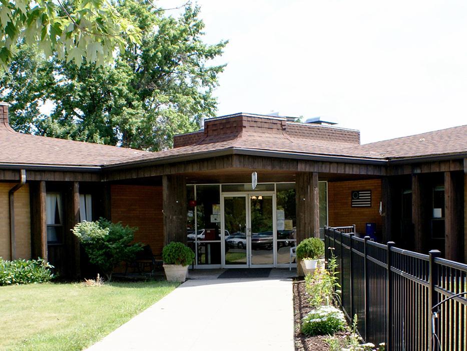 Crestwood Care Center