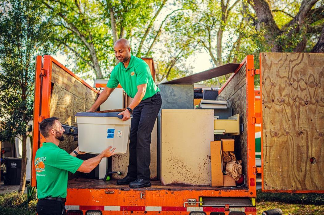 College HUNKS Hauling Junk and Moving St. Petersburg