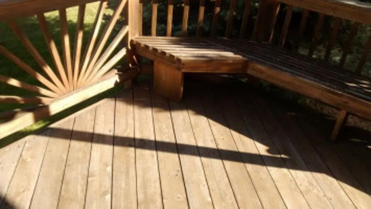 Decktopia, LLC