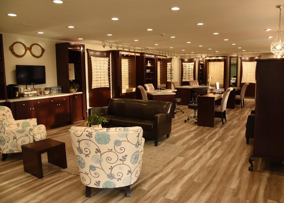 Valley Eyecare & Eyewear Gallery