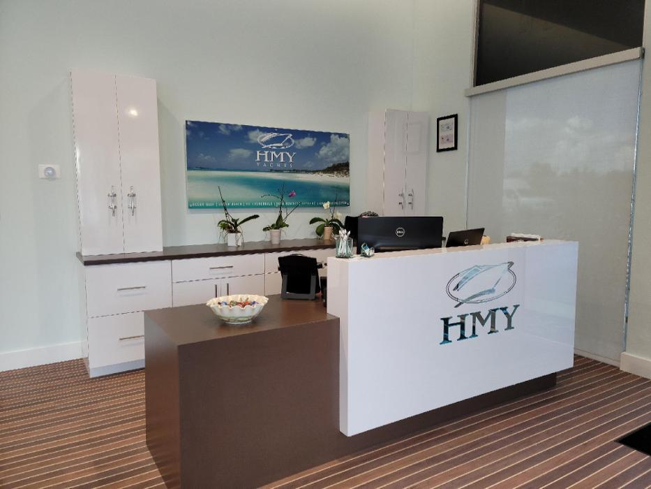 HMY Yacht Sales - Outboard Boating Center