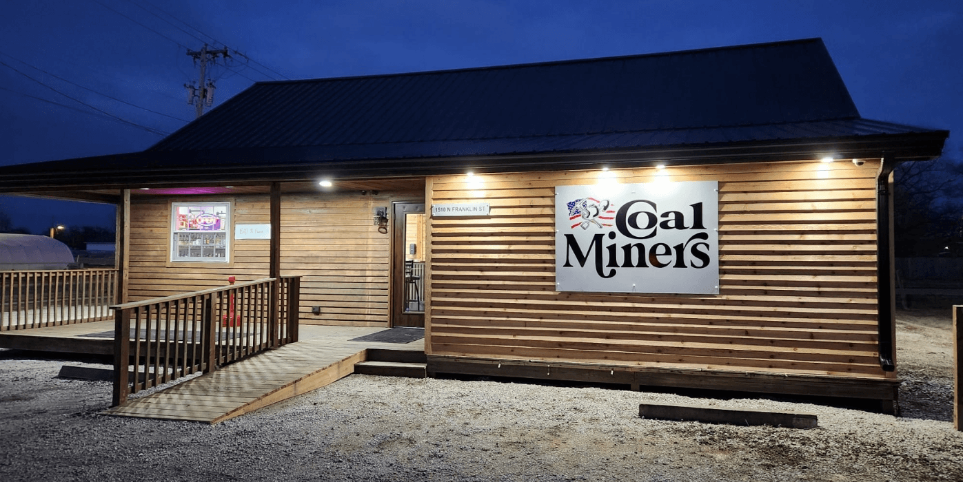 Coal Miner's Bar, Package & Gaming