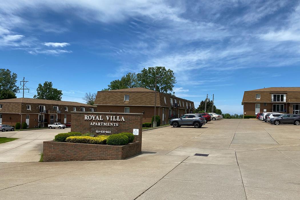 Royal Villa Apartments